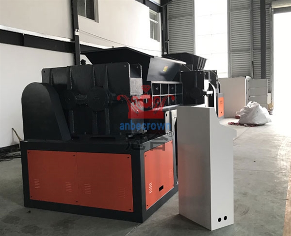 塑料撕碎機生產(chǎn)中的安全防護出了問題怎么辦？